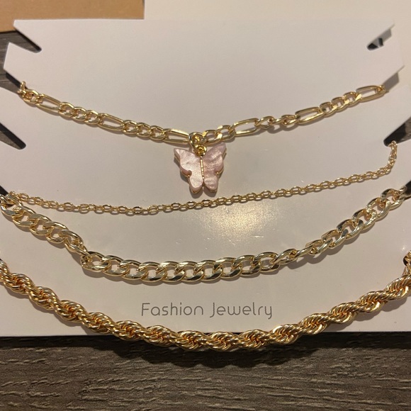 2 gold necklaces and 4 gold bracelets. - Picture 2 of 4